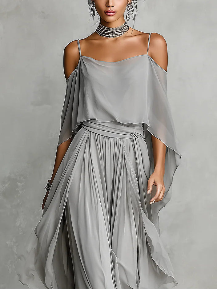 ISABELA ∙ CONJUNTO DE TOP GRIS CON HOMBROS DESCUBIERTOS Y PANTALÓN DE GASA