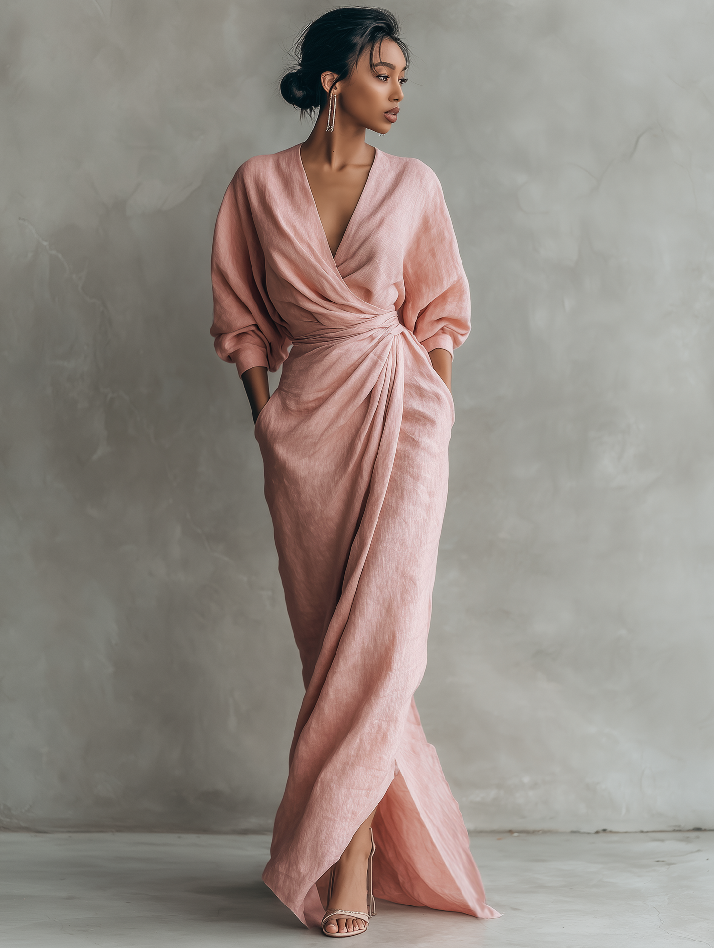 CLARA ∙ VESTIDO MAXI MINIMALISTA ROSA CON ESCOTE EN V DE MEZCLA DE LINO