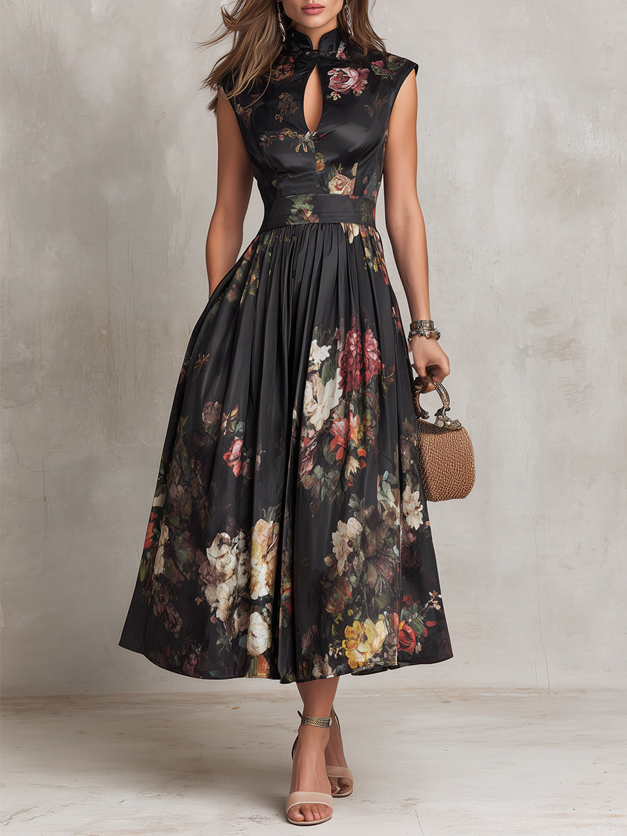 VIOLETA ∙ VESTIDO MIDI DE SATÉN PLISADO NEGRO CON MOTIVO FLORAL Y ESCOTE EN LÁGRIMA
